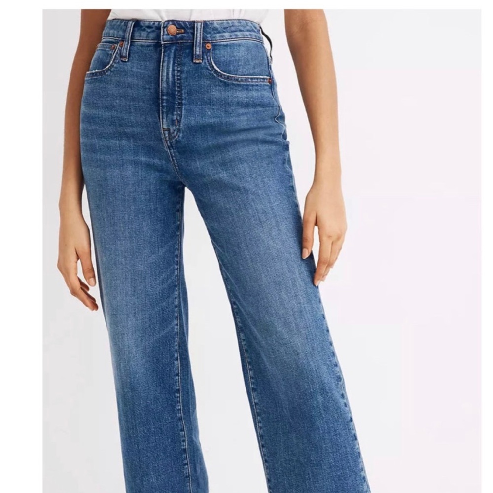 Madewell Perfect vintage wide leg curvy jeans.